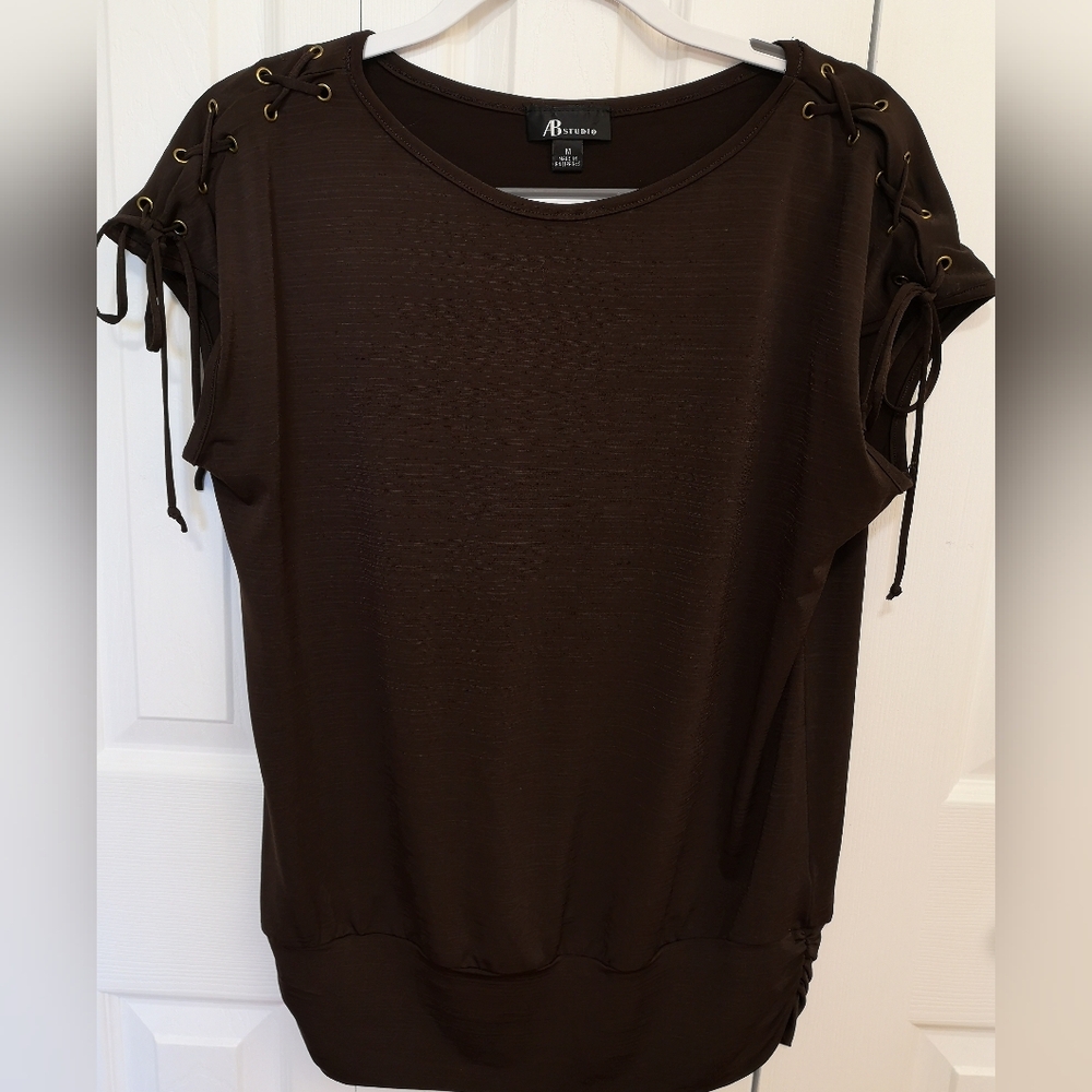 AB Studio Women's Brown Lace-Up Sleeve Top Size M